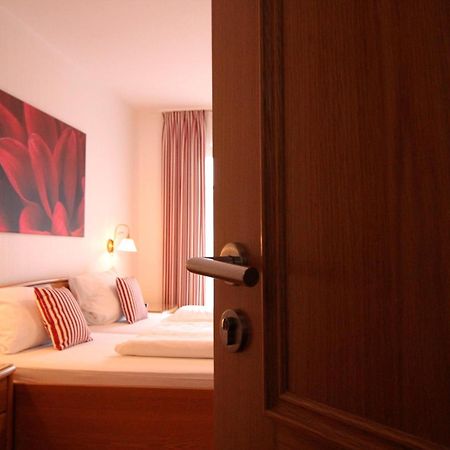 Hotel Waldgasthof Schoening Friesoythe Room photo